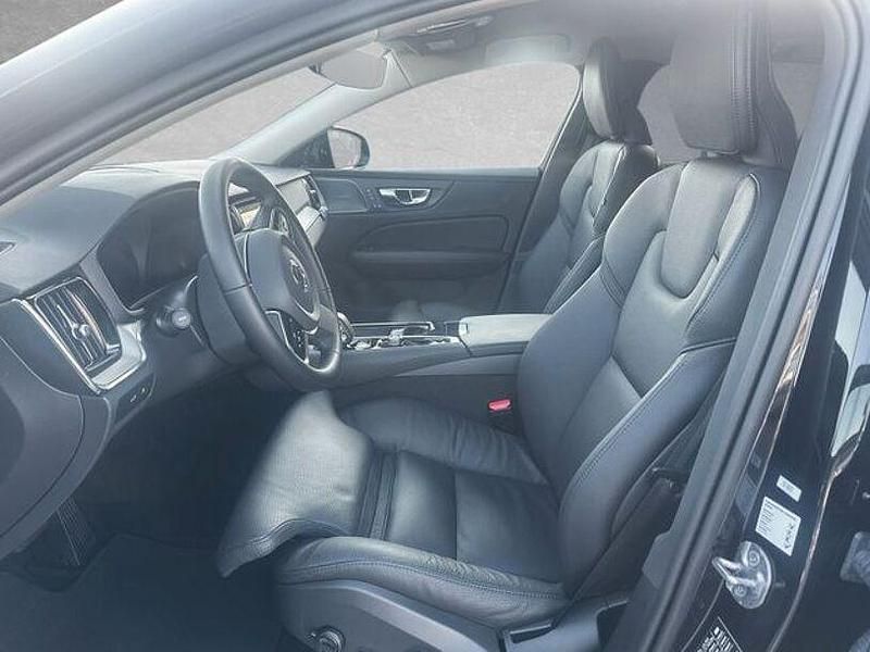 Gebraucht Volvo V60 Plus 349 PS (256 kW) 2025 Onyx schwarz Kombi