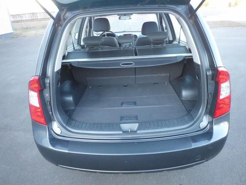 Gebraucht Kia Carens EX 144 PS (105 kW) 2009 Schwarz Van / Kleinbus