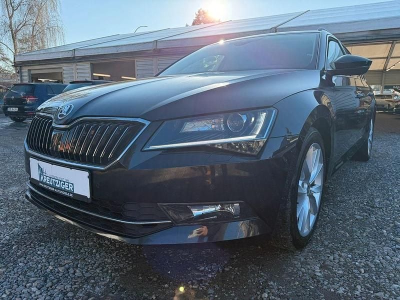Gebraucht Skoda Superb Ambition 150 PS (110 kW) 2015 Schwarz Kombi