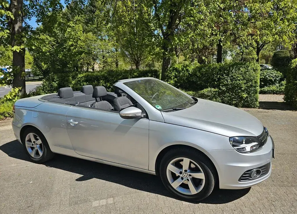 Brugt VW Eos 122 HK (89 kW) 2012 Sølv Cabriolet