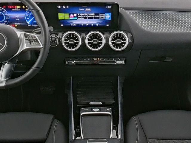 Gebraucht Mercedes EQA250 Progressive 139 kW (190 PS) 2024 Weiß SUV