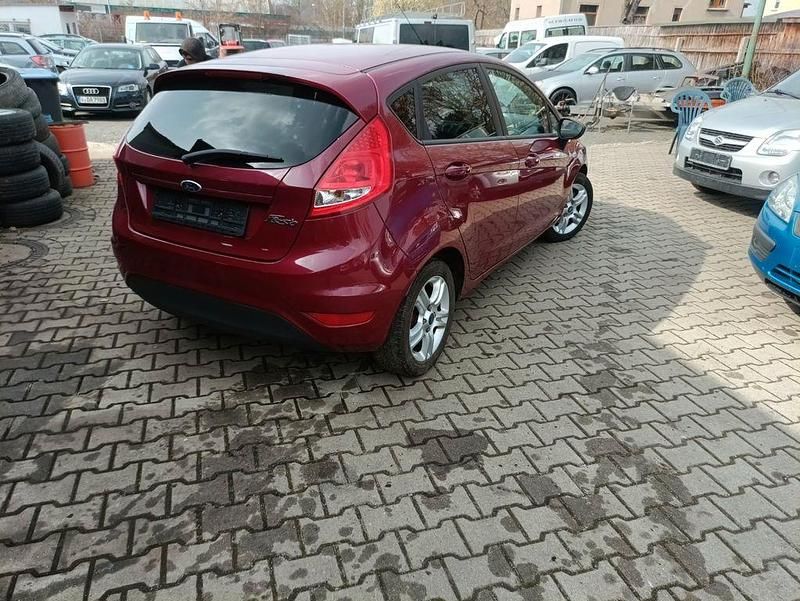 Gebraucht Ford Fiesta Viva 82 PS (60 kW) 2011 Kleinwagen