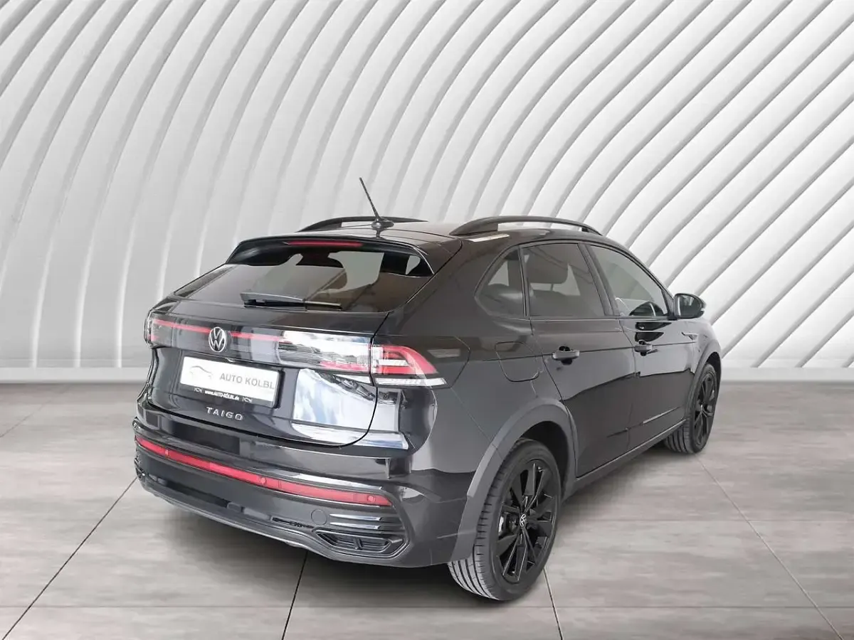 Gebraucht VW Taigo R-line 110 PS (80 kW) 2023 Deep black perleffekt SUV