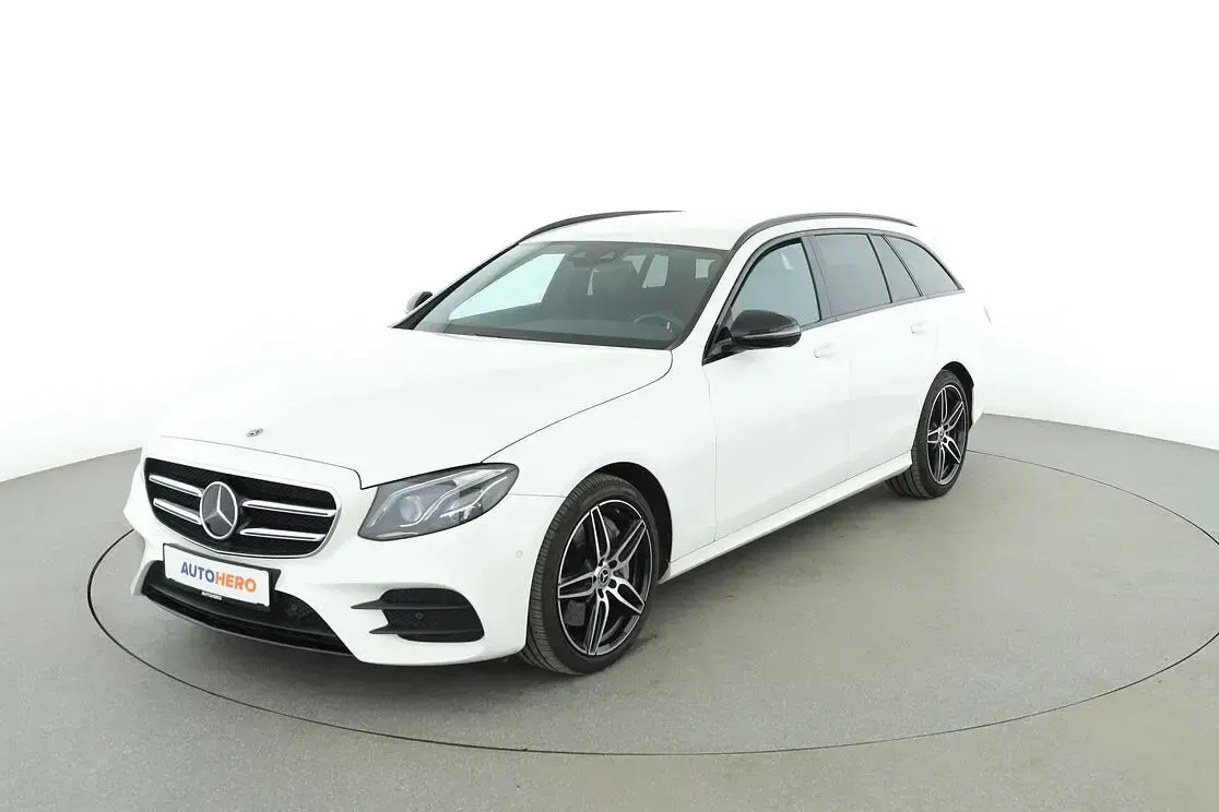 Gebraucht Mercedes E400 AMG line 330 PS (242 kW) 2020 Kombi