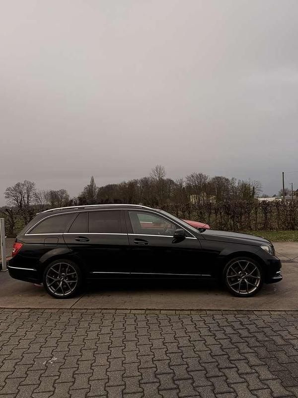 Gebraucht Mercedes C220 Elegance 170 PS (125 kW) 2012 Kombi