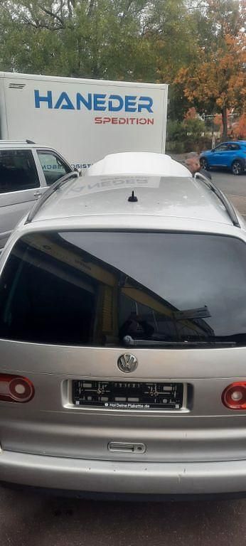 Grau Gebraucht 2005 VW Golf IV Comfortline Limousine | 2.850 € (Teuer) - Bild 1/4
