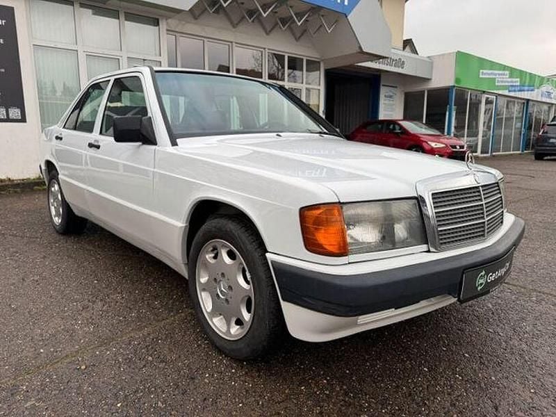 Gebraucht Mercedes 190 109 PS (80 kW) 1991 Weiß Limousine