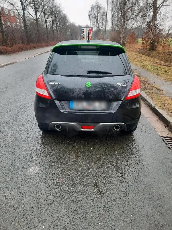 Gebraucht Suzuki Swift Sport 136 PS (100 kW) 2013 Schwarz Kleinwagen