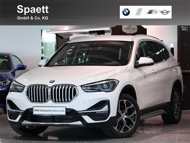 Alpinweiß uni Gebraucht 2022 BMW X1 xLine SUV | 26.800 € (Fairer Preis) - Bild 1/4