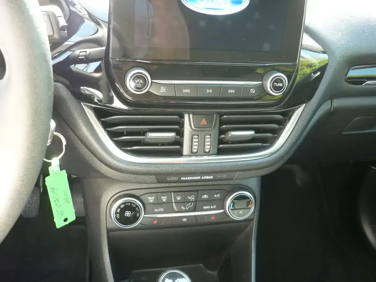 Gebraucht Ford Fiesta S 101 PS (74 kW) 2018 Blau Kleinwagen