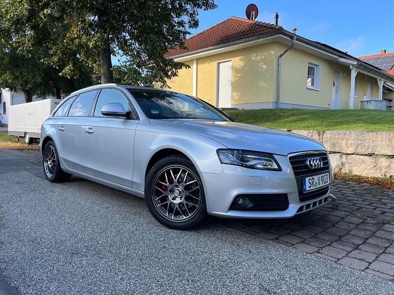 Silber Gebraucht 2008 Audi A4 Sport Kombi | 9.500 € (Teuer) - Bild 1/4