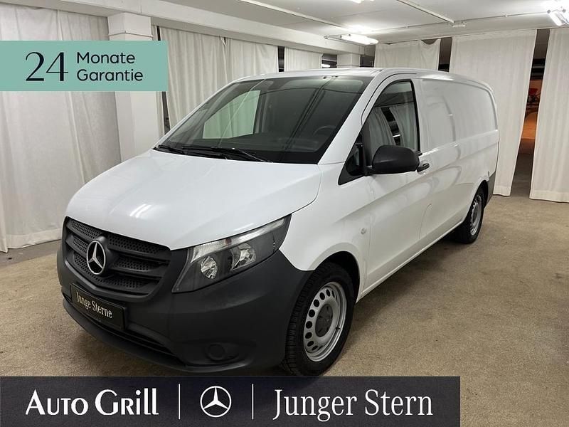 Arktikweiss Gebraucht 2020 Mercedes Vito Van | 23.820 € (Guter Preis) - Bild 1/4