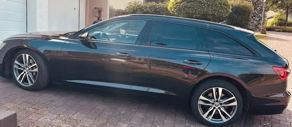Gebraucht Audi A6 Sport 231 PS (169 kW) 2020 Andere farben Kombi
