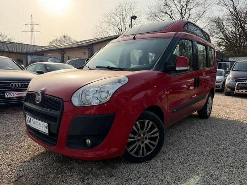 Gebraucht Fiat Doblò 95 PS (69 kW) 2014 Rot Van / Kleinbus