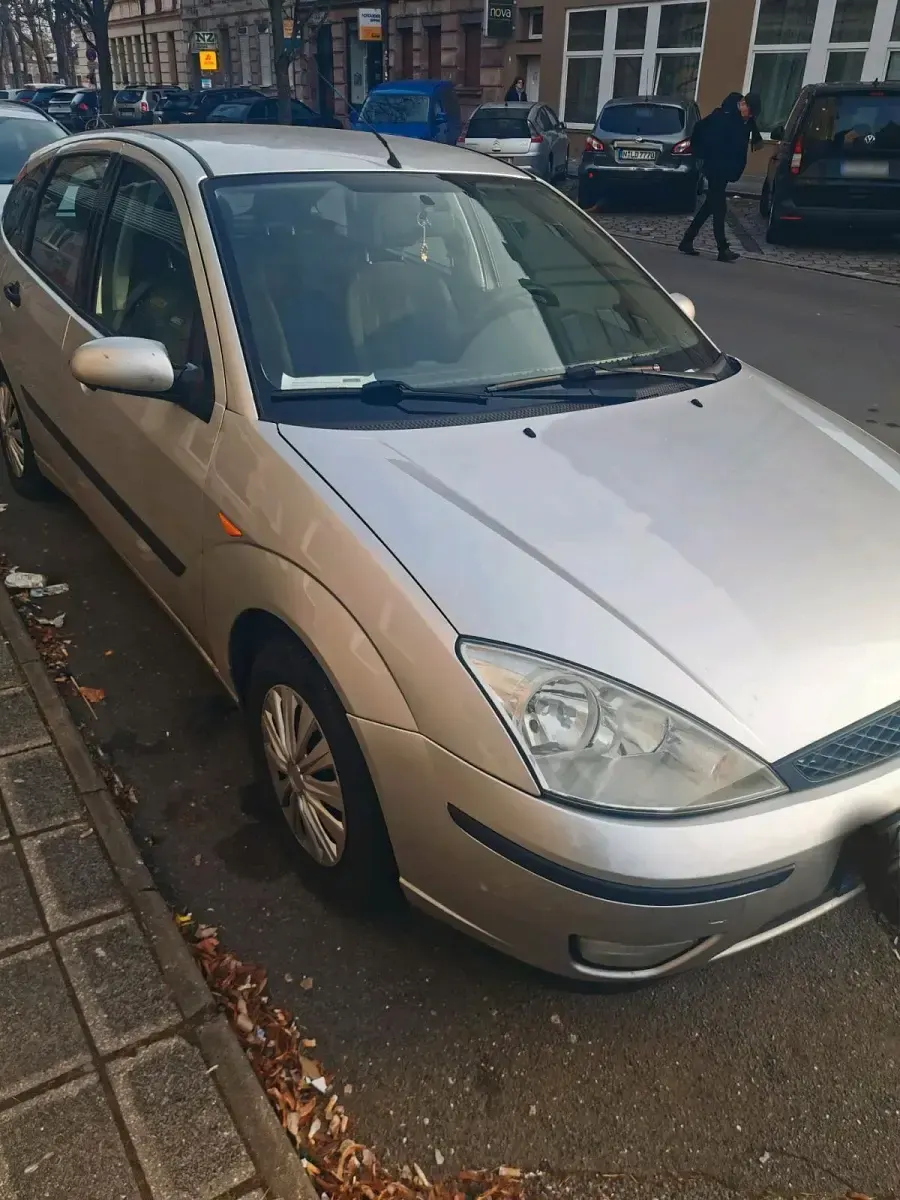 Used Ford Focus 101 HP (74 kW) 2004 Silver Sedan