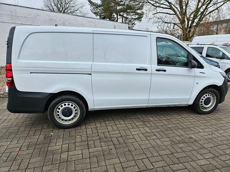 Gebraucht Mercedes e-Vito 85 kW (116 PS) 2019 Weiß Van / Kleinbus