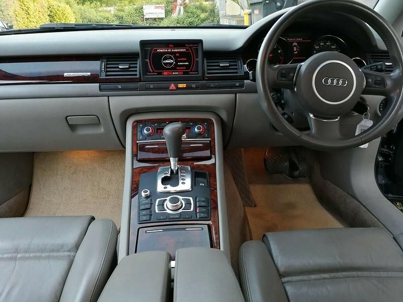 Second-hand Audi A8 Comfort 334 CP (245 kW) 2003 Verde Berlinǎ