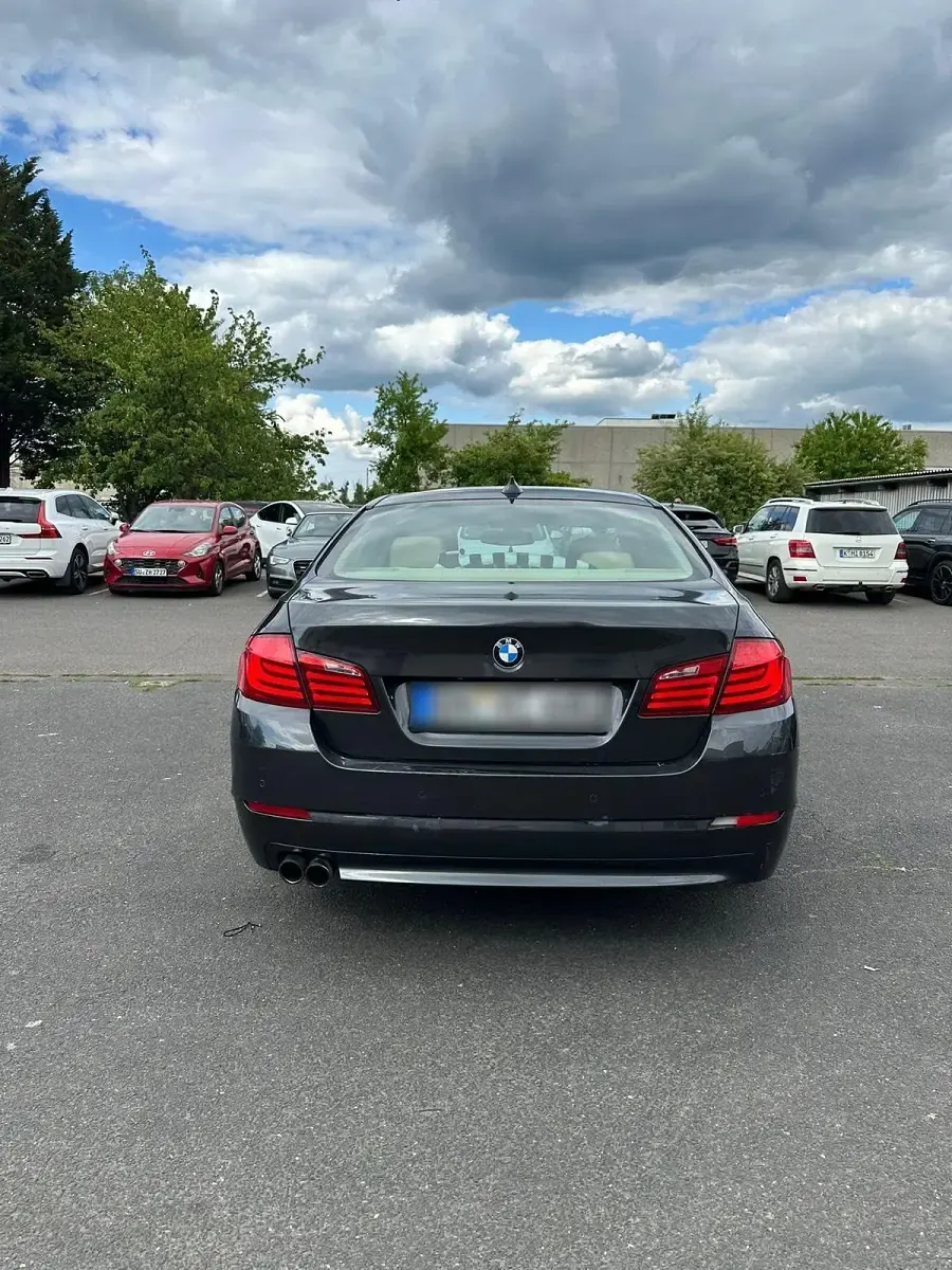 Usata BMW 520 163 CV (119 kW) 2011 Nero Berlina