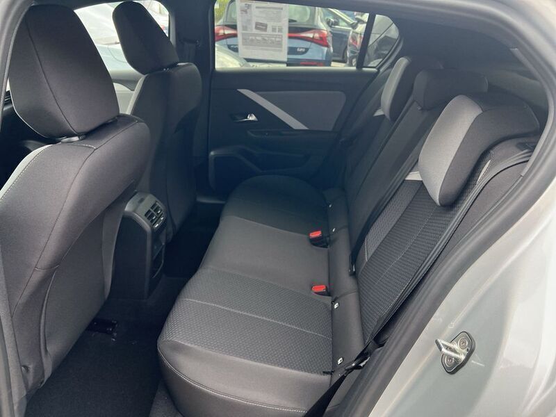 Gebraucht Opel Astra Edition 131 PS (96 kW) 2025 Limousine