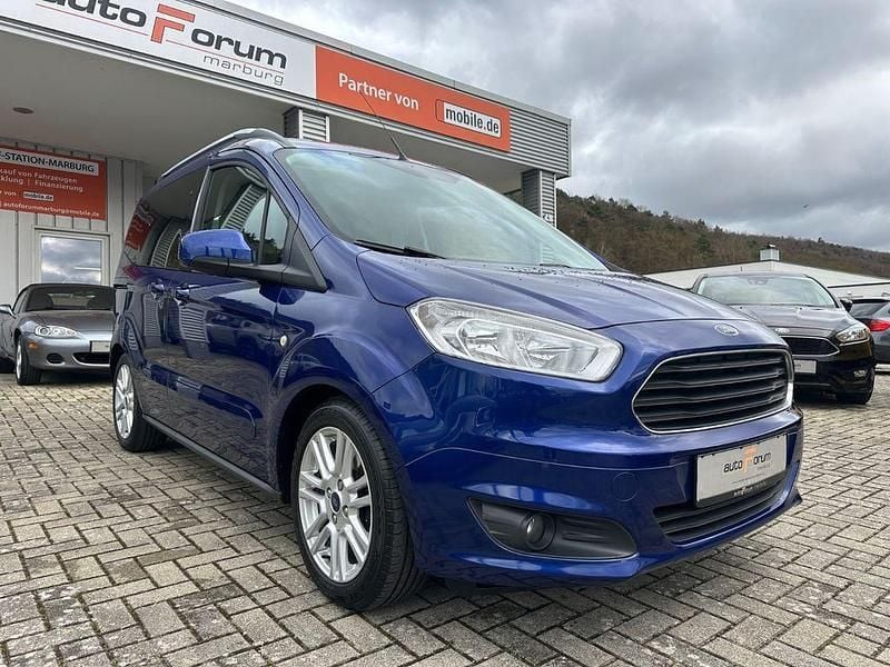 Gebraucht Ford Tourneo Courier Titanium 101 PS (74 kW) 2018 Blau Van / Kleinbus
