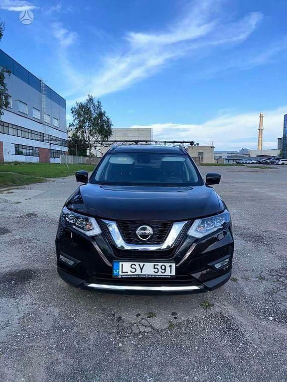 Braun Gebraucht 2021 Nissan X-Trail Tekna SUV | 19.900 € - Bild 1/4