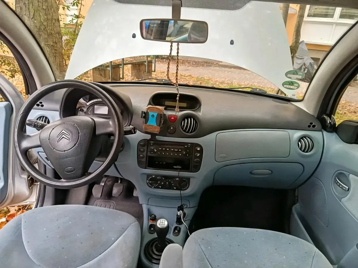 Gebraucht Citroën C3 73 PS (53 kW) 2003 Grau Kleinwagen