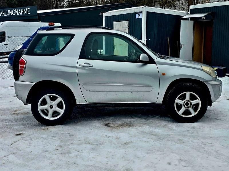 Gebraucht Toyota RAV4 Limited 150 PS (110 kW) 2001 Silber SUV