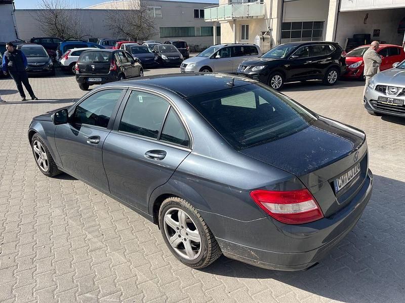 Gebraucht Mercedes C180 156 PS (114 kW) 2007 Grau Limousine