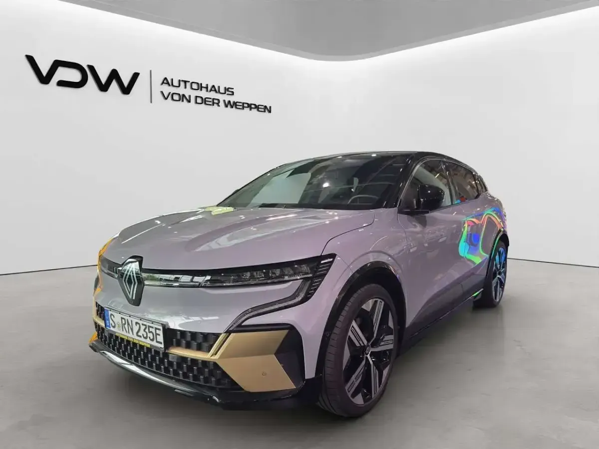Gebraucht Renault Megane E-Tech Iconic 160 kW (218 PS) 2024 Grau Limousine