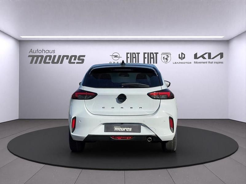 Neu Opel Corsa 101 PS (74 kW) 2026 Silber Limousine