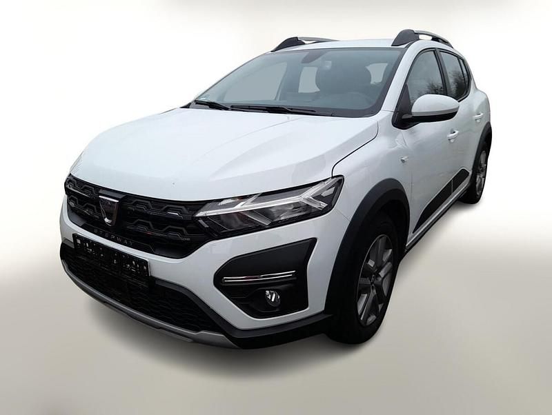 Weiss Gebraucht 2021 Dacia Sandero Comfort Kleinwagen | 16.588 € (Teuer) - Bild 1/4