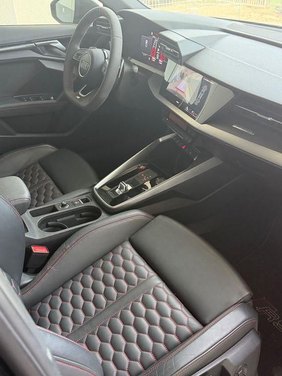Gebraucht Audi RS3 Sport 400 PS (294 kW) 2022 Schwarz Limousine