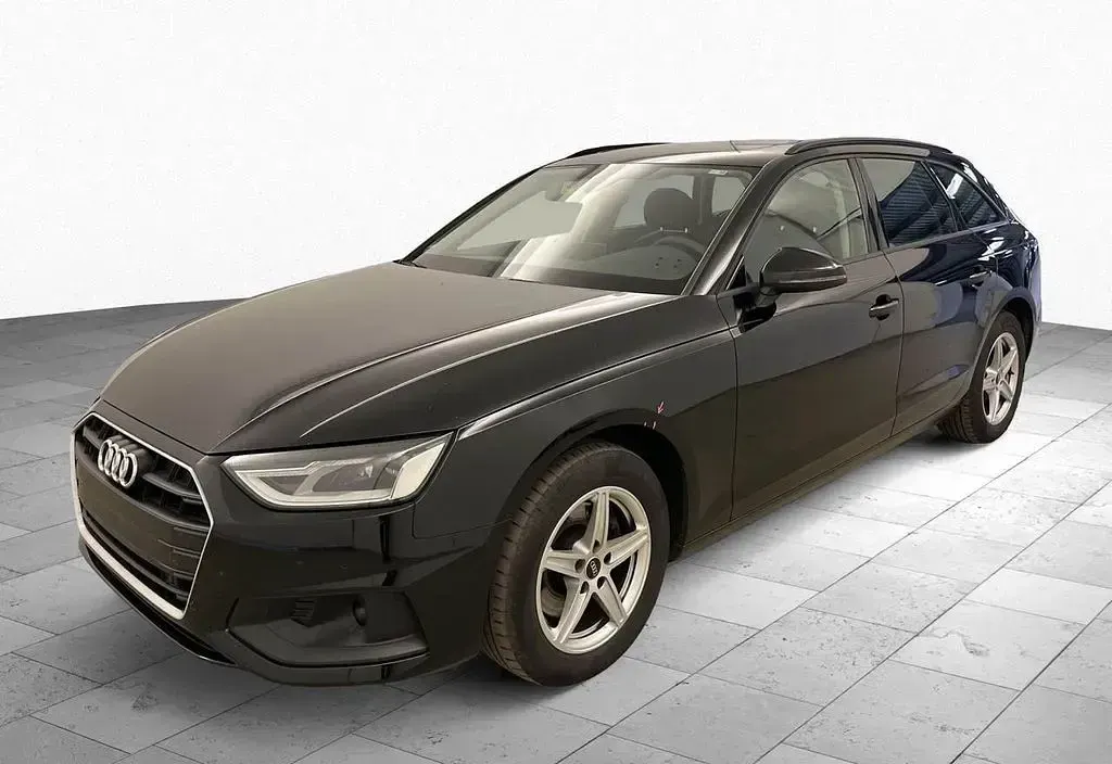 Gebraucht Audi A4 Ambiente 136 PS (100 kW) 2022 Schwarz Limousine