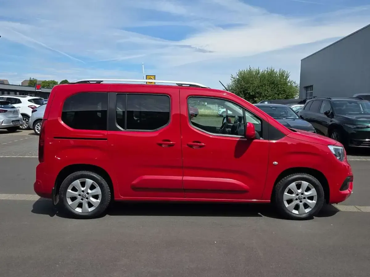 Gebraucht Opel Combo Life Innovation 110 PS (80 kW) 2019 Rubin rot Van / Kleinbus