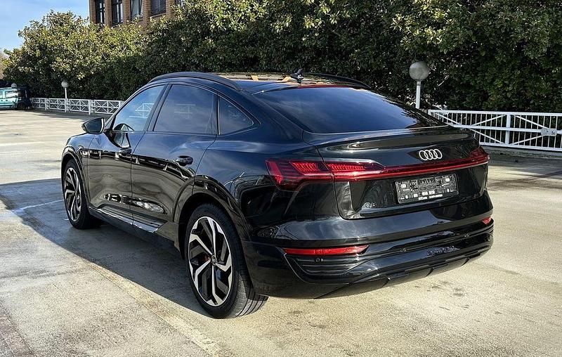 Gebraucht Audi Q8 e-tron Advanced 300 kW (408 PS) 2023 Schwarz SUV