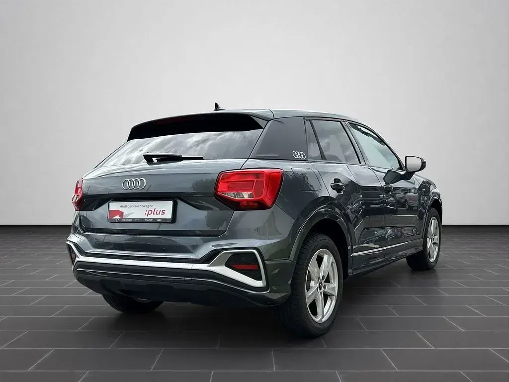 Gebraucht Audi Q2 Ambiente 150 PS (110 kW) 2024 Daytonagrau perleffekt (metallic) SUV