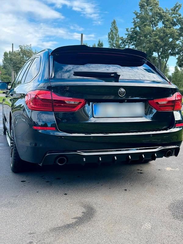 Schwarz Gebraucht 2017 BMW 525 Kombi | 19.200 € (Fairer Preis) - Bild 1/4