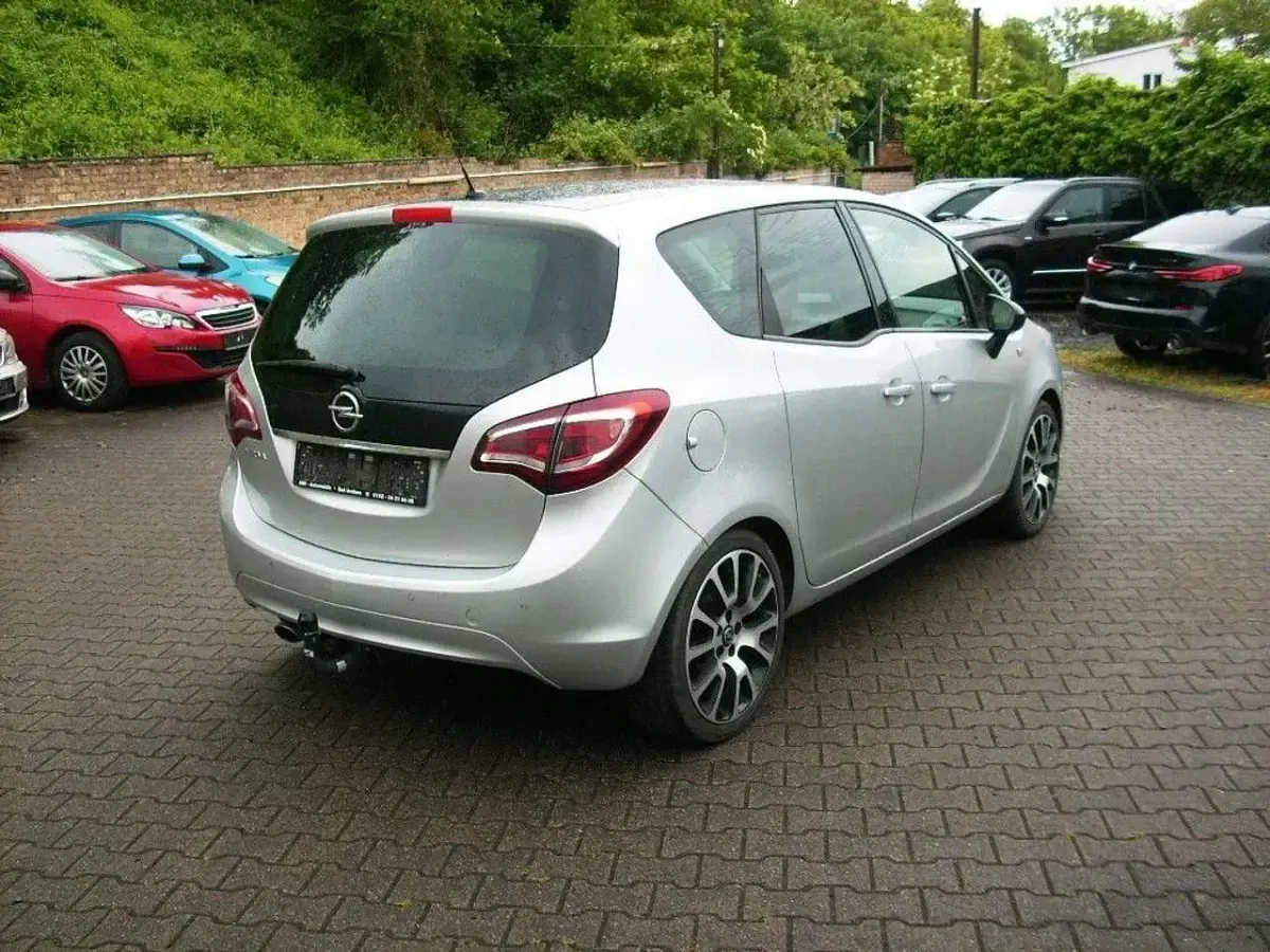 Gebraucht Opel Meriva Innovation 140 PS (102 kW) 2014 Grau Van / Kleinbus