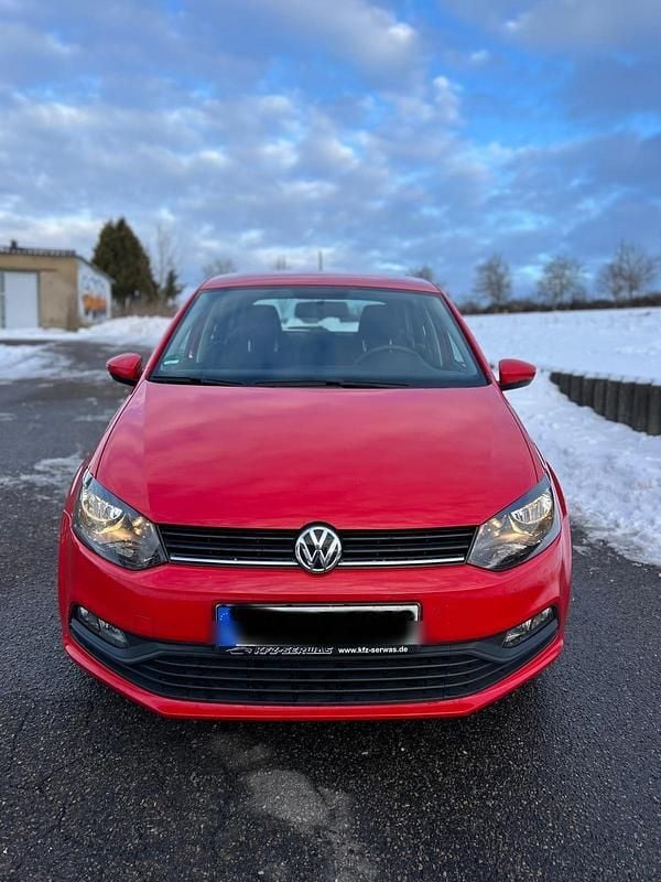 Gebraucht VW Polo 60 PS (44 kW) 2017 Rot Kleinwagen
