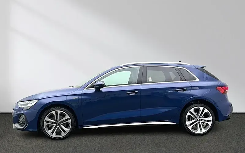 Occasion Audi A3 S-Line 204 ch (150 kW) 2025 Bleue Berline