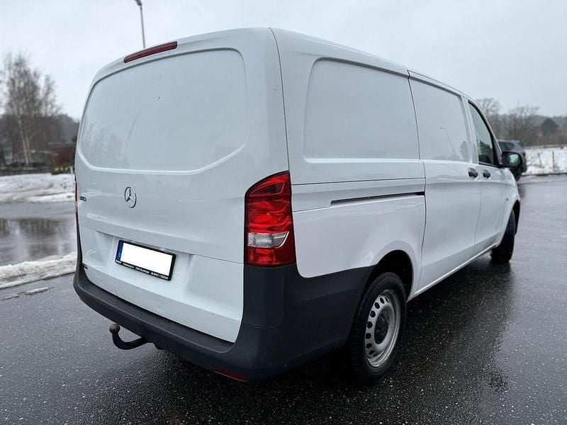 Gebraucht Mercedes Vito 114 PS (83 kW) 2018 Weiß Van