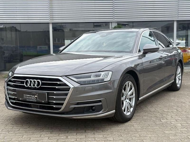 Grau Gebraucht 2021 Audi A8 Limousine | 49.990 € (Superpreis) - Bild 1/4