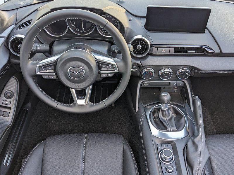 Neu Mazda MX5 Exclusive 132 PS (97 kW) 2026 Blau Cabrio