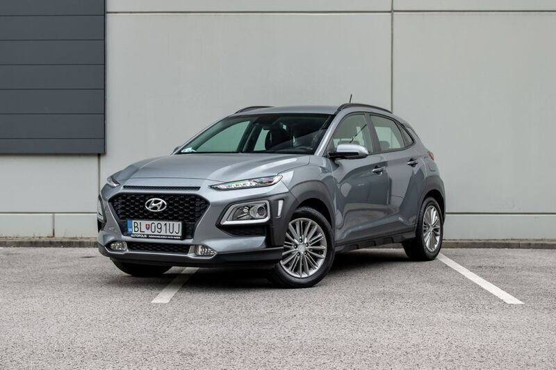 Grau Gebraucht 2018 Hyundai Kona Premium SUV | 13.990 € (Superpreis) - Bild 1/4