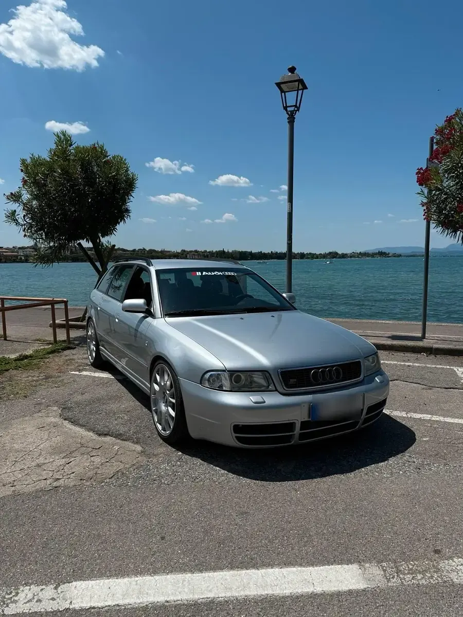 Używany Audi S4 310 KM (228 kW) 1998 Srebrny Kombi