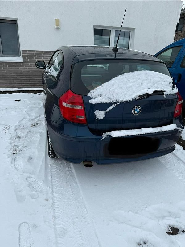 Gebraucht BMW 116 116 PS (85 kW) 2011 Blau Kleinwagen