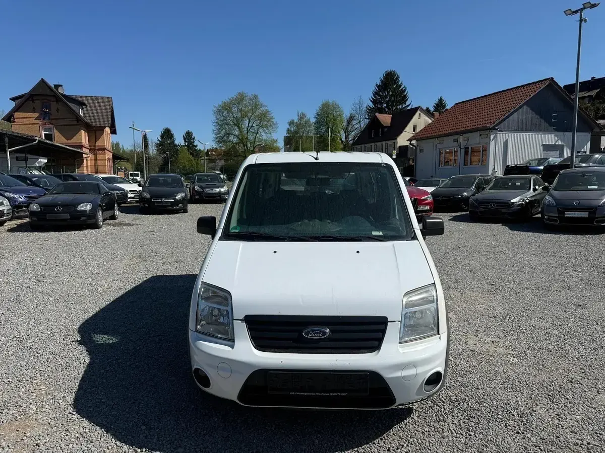 Gebraucht Ford Tourneo Connect Trend 90 PS (66 kW) 2009 Weiß Van / Kleinbus