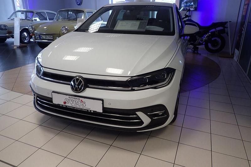 Gebraucht VW Polo Style 95 PS (69 kW) 2023 Purewhite Kleinwagen