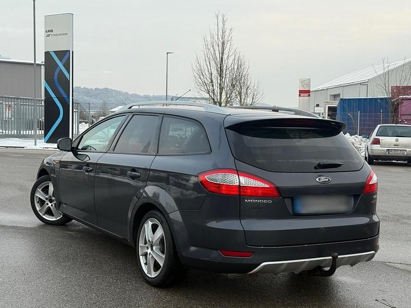 Gebraucht Ford Mondeo 140 PS (102 kW) 2009 Grau Kombi