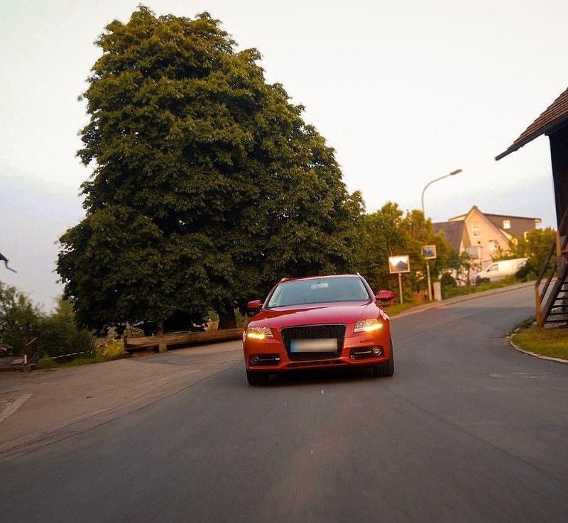 Gebraucht Audi A4 Ambiente 179 PS (131 kW) 2010 Rot Kombi